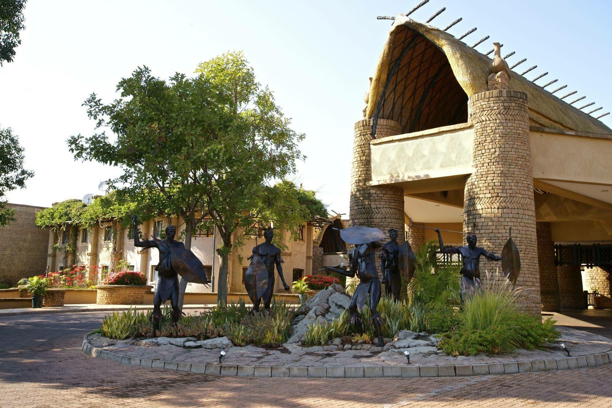 The Kingdom At Air Terjun Victoria Bagian luar foto
